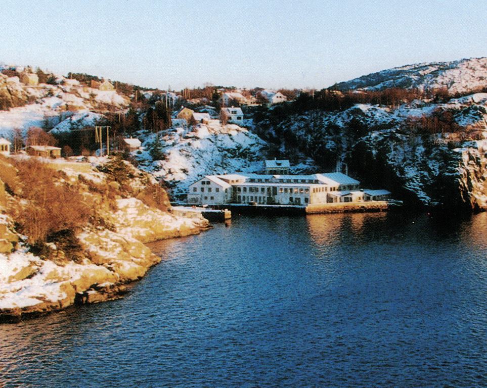 Aquaculture Recirculating Water Hatchery - John Strandabo design early 1980's Norway